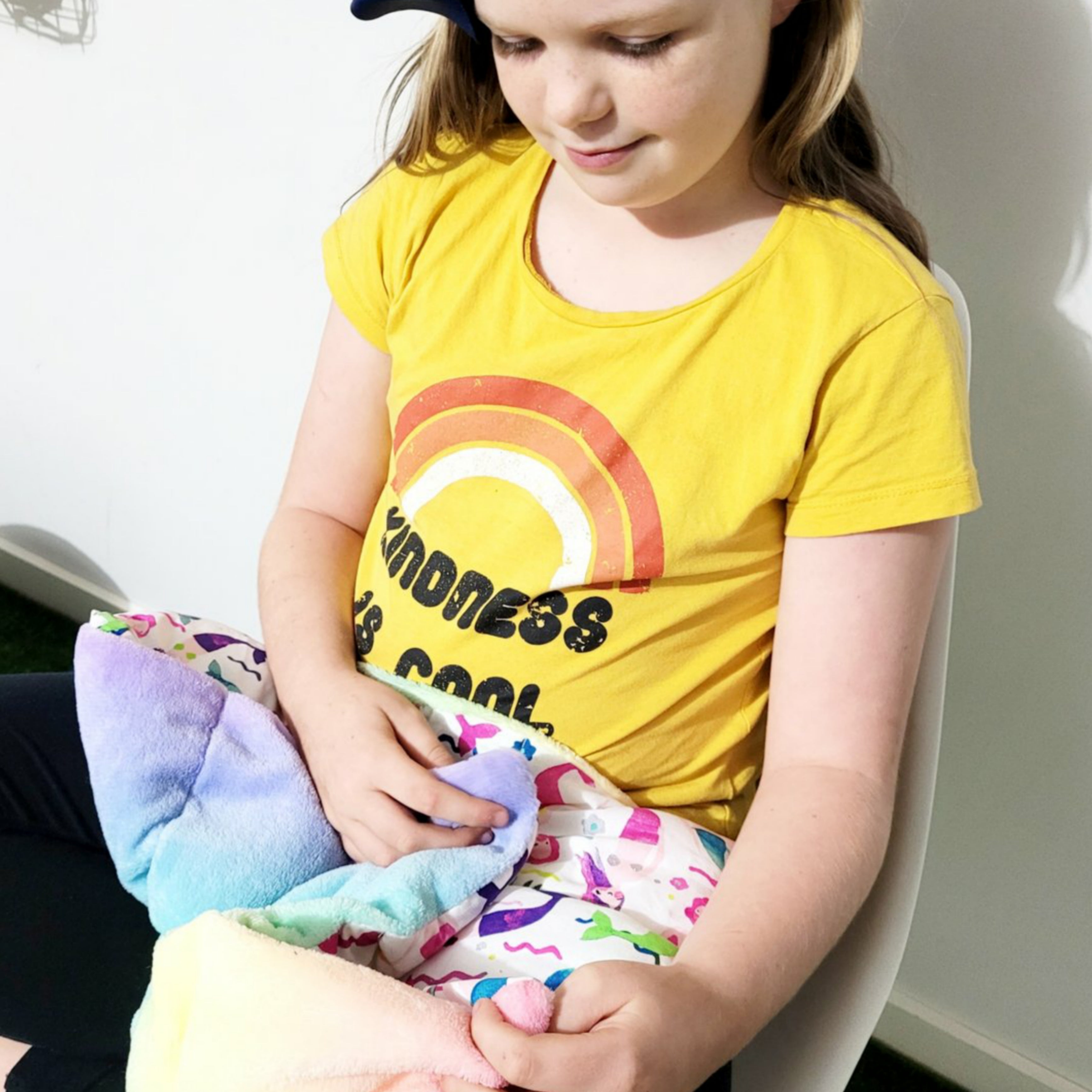 Weighted lap pad